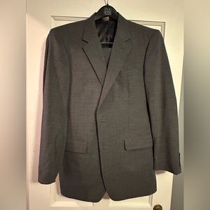 SUIT